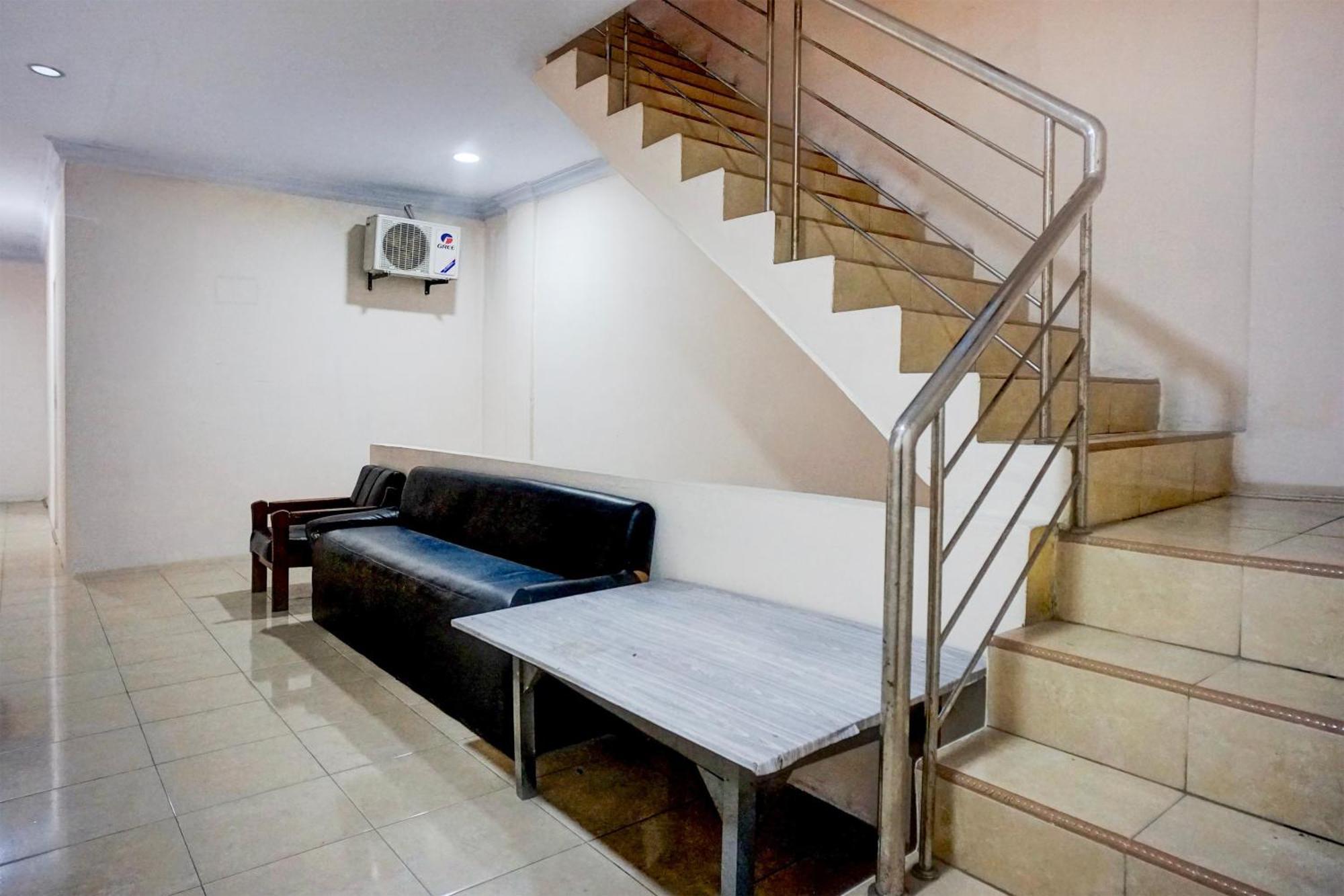 Hotel O Medan City Center Near Plaza Medan Fair Bagian luar foto