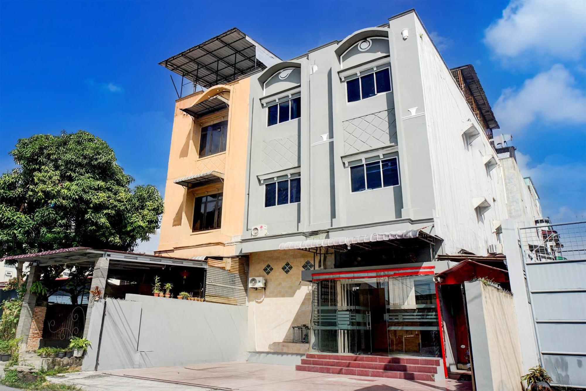 Hotel O Medan City Center Near Plaza Medan Fair Bagian luar foto